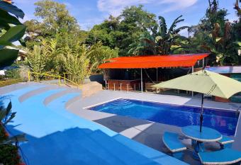 Restaurante y cabinas Sudy has Balcony rooms