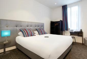 Kyriad Marseille Blancarde - Timone allows 18 year olds to book a room