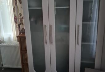 Summer Lodge lovely big caravan in Hastings sleeps 6 free WiFi in caravan has Balcony rooms