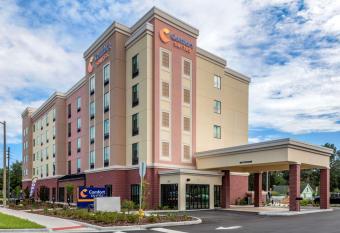 Comfort Suites Gainesville Near University allows 18 year olds to book a room
