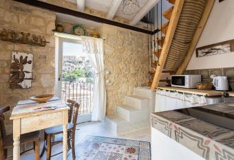 Nido di Modica con vista by Wonderful Italy has Balcony rooms