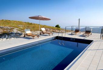 Luxury Villa Branko with private pool near Dubrovnik has Balcony rooms