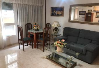 Homely Apartments Habaneras allows 18 year olds to book a room