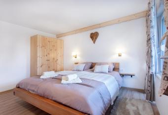 Honey apartments has Balcony rooms