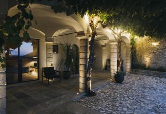 Locanda San Silvestro - Meride has Balcony rooms