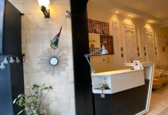 City Citadel Hotel has Balcony rooms