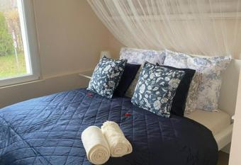 P  zm  nd di  fa apartman has Balcony rooms