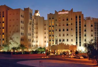 M  venpick Hotel Doha allows 18 year olds to book a room