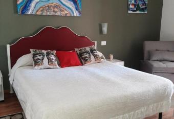 Sabbia del Sud has Balcony rooms