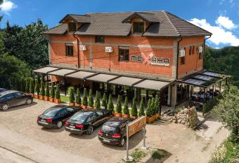 Mehana apartmani allows 18 year olds to book a room