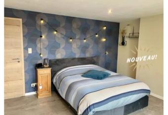 L  Ancienne Ferme allows 18 year olds to book a room