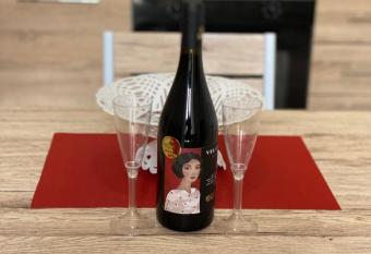 Casa Vacanze Land of Sicily has Balcony rooms