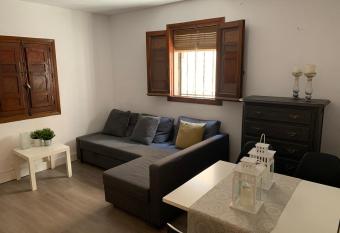 AnDiMi Pozo el 3 allows 18 year olds to book a room