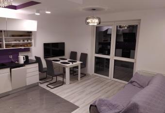 Z  otych K  os  w has Balcony rooms