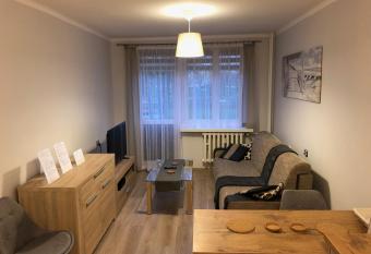 Apartament na Wierzbowej parter allows 18 year olds to book a room