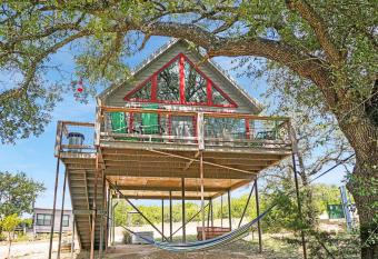 Arbor House of Dripping Springs - Finch House has Balcony rooms