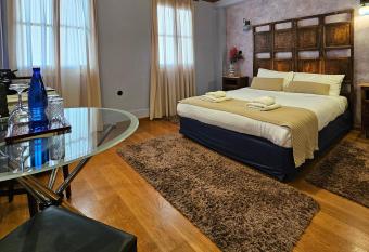 Kallisti Luxury rooms allows 18 year olds to book a room