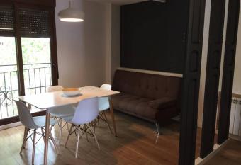 Casa Espanyoleto has Balcony rooms