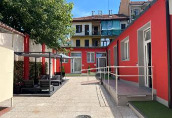 Hostel Turin Metro Young allows 18 year olds to book a room