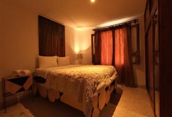 Kaza Muta has Balcony rooms