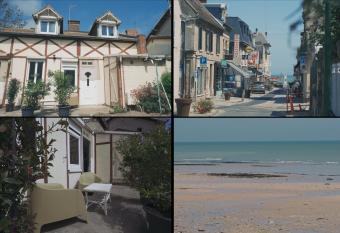 Good luc 150 m de la mer centre ville parking gratuit has Balcony rooms