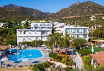 Resol Liza Mary Hotel has Balcony rooms