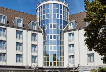 Lindner Hotel Dusseldorf Airport, part of JdV by Hyatt allows 18 year olds to book a room