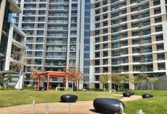 Menlyn Maine The Residence Trilogy - 4th allows 18 year olds to book a room