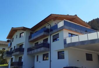 Montepart Zillertal has Balcony rooms