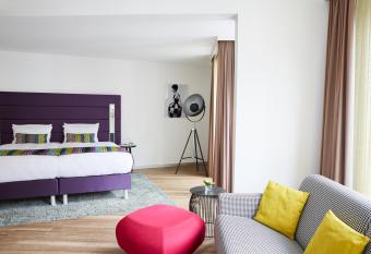 Hotel Indigo - Dusseldorf - Victoriaplatz, an IHG Hotel has Balcony rooms