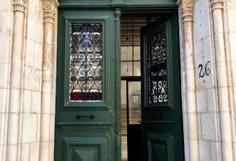 Le Mat Hostel allows 18 year olds to book a room