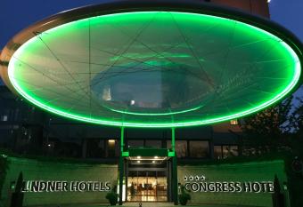 Lindner Hotel Dusseldorf Seestern, part of JdV by Hyatt allows 18 year olds to book a room