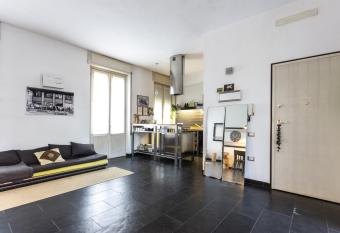 La Casa Della Musica - Smart Holiday has Balcony rooms