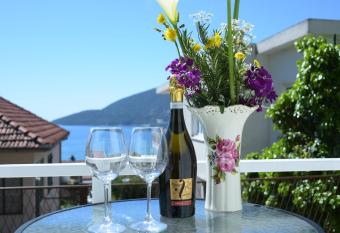 A                                    has Balcony rooms