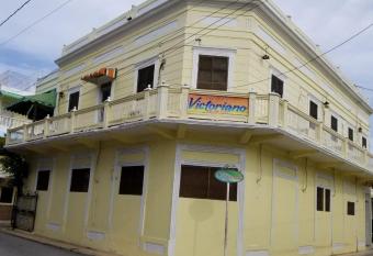 Hotel Victoriano has Balcony rooms