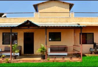 Savitri bungalow 3BHK has Balcony rooms