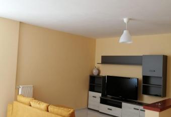 La casa del ciliegio - appartamento a Caserta has Balcony rooms