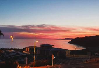 T2 Magnifique vue mer panoramique has Balcony rooms