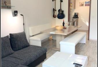 15% Discount - 60m   - Wasserbett - WiFi - Parking -Balkon has Balcony rooms