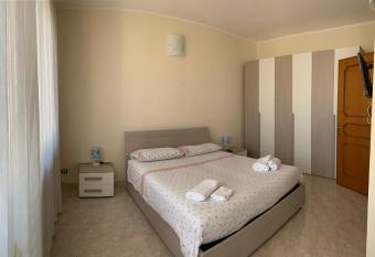 Appartamento Bilocale via Udine 11 Gallipoli b&b allows 18 year olds to book a room