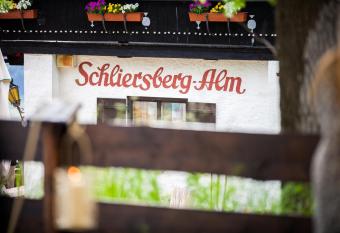 Schliersberg Alm has Balcony rooms