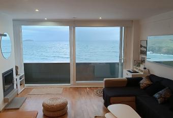 Apartamento Sisargas has Balcony rooms