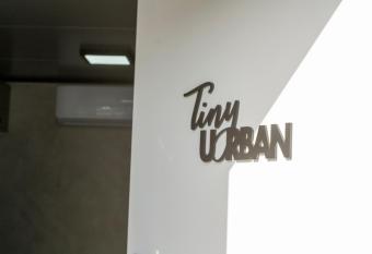 Camping BC - Su  tes - Trailer - Tiny house allows 18 year olds to book a room