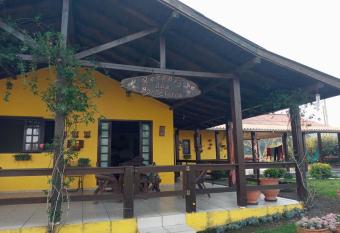 Casa de campo Recanto das Borboletas has Balcony rooms