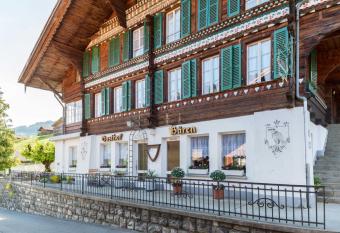 Gasthof B  ren allows 18 year olds to book a room