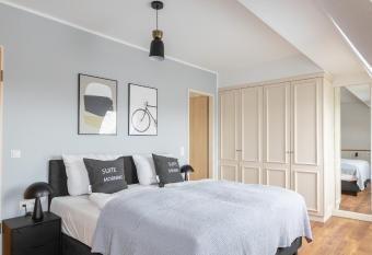 Flower s Berlin by limehome - Digital Access has Balcony rooms