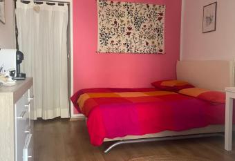 appartamenti Silvio has Balcony rooms