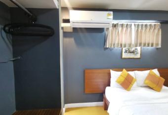 L NER chiang mai has Balcony rooms