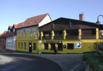 Gasthof zum B  ren allows 18 year olds to book a room
