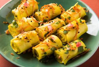 OYO Flagship 75032 Psp Residency allows 18 year olds to book a room